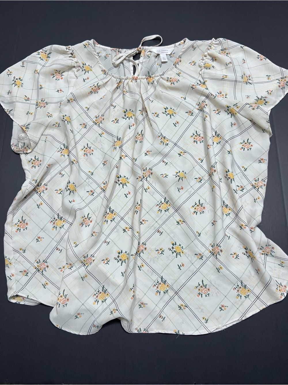 LC Lauren Conrad Floral Plaid Flutter Sleeve Blouse – XL